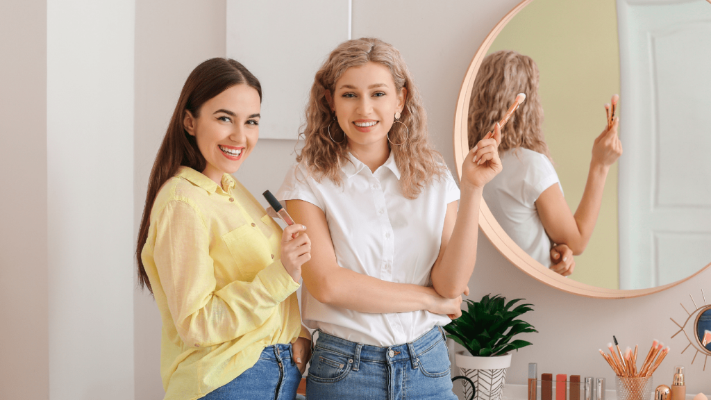 Женщины коллеги