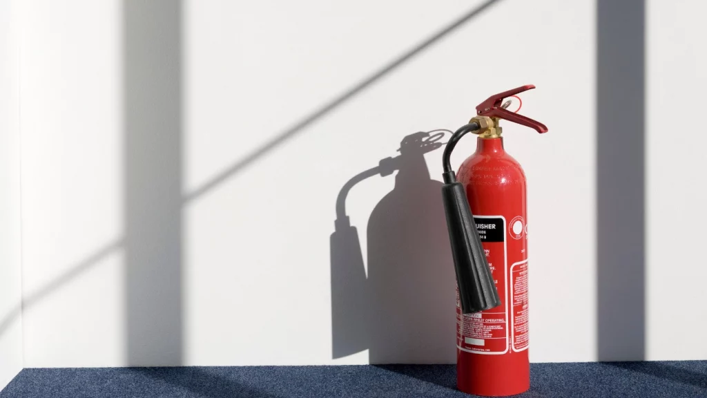 Огнетушитель в салоне красоты